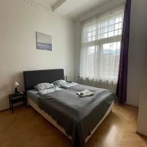 White Pearl Near Gozsdu Quarto em Acomodações Particulares Budapeste